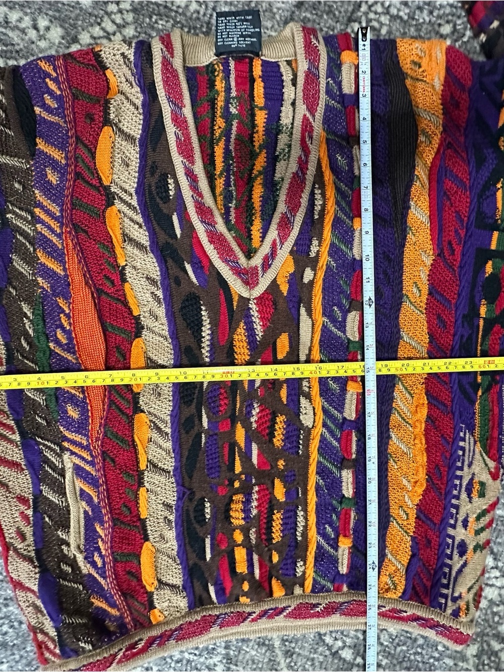 COOGI Men’s Size M Multicolor Purple Orange Brown V-Neck Sweater - Picture 6 of 7